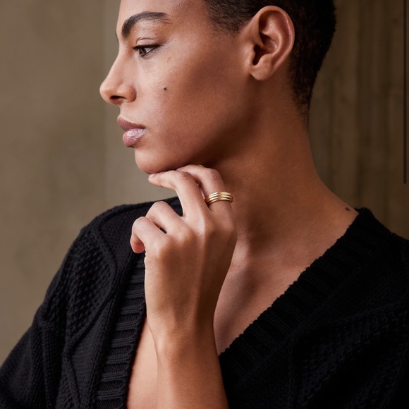 Banana Republic ridge ring size 8 - Picture 3 of 3